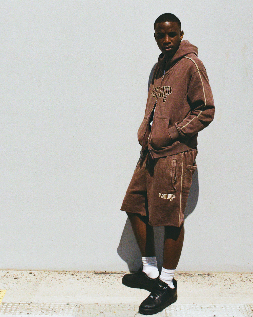 OPEN HEM SWEAT SHORTS
