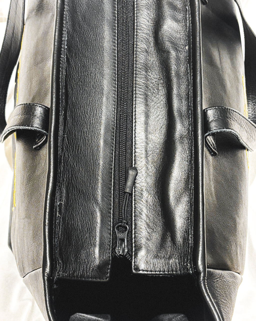 LEATHER MESSENGER BAG