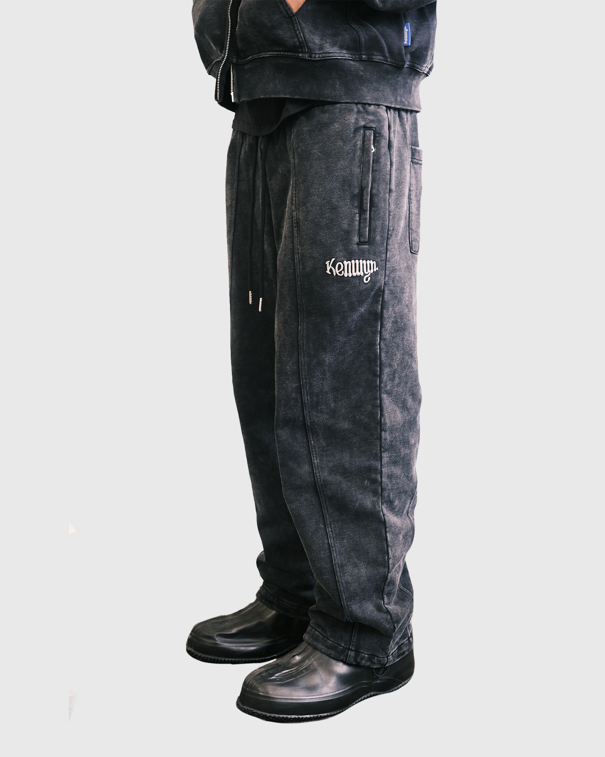 PANELLED SWEATPANTS
